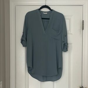 Lightweight V-Neck Roll-Sleeve Women’s Blouse - Slate Blue